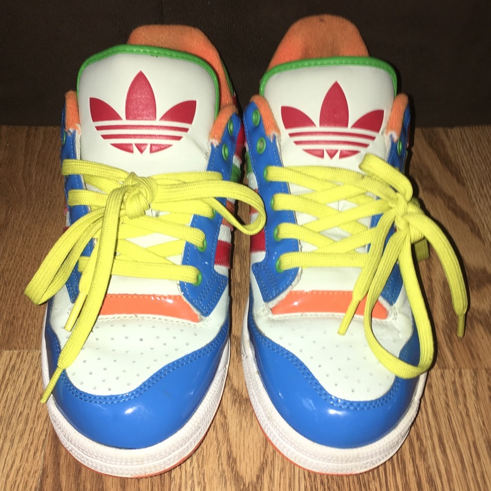 Adidas centennial low